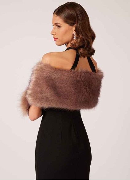 Juecet Sincerity Faux Fur Wrap