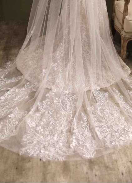 Adela Veil